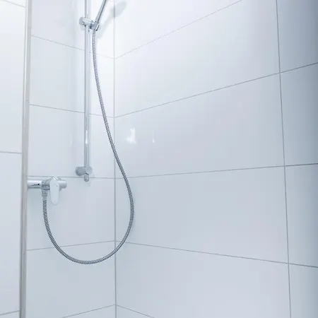 Lohstrasse - In Ta Bildungszentrum Und Bahnhofsnaehe Apartament *