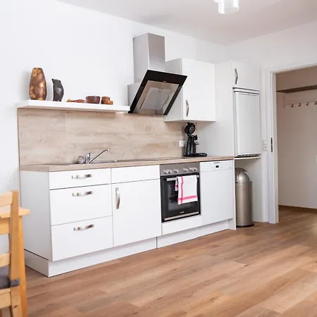 Lohstrasse - In Ta Bildungszentrum Und Bahnhofsnaehe Apartmán *